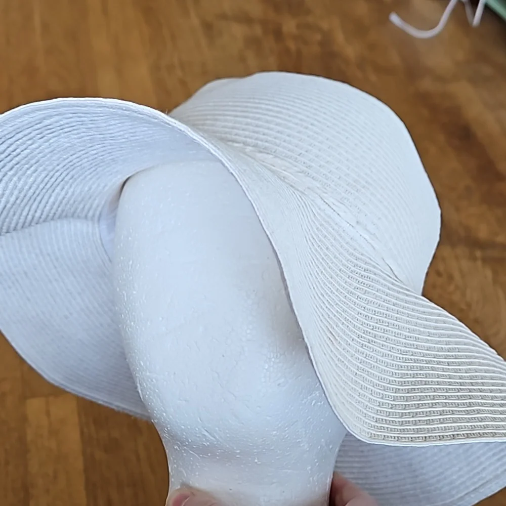 Jaclyn Smith floppy summer straw hat